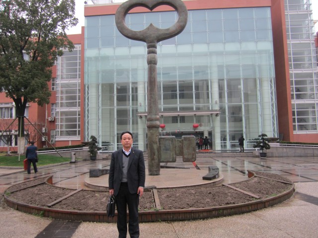 201204012223043253.jpg