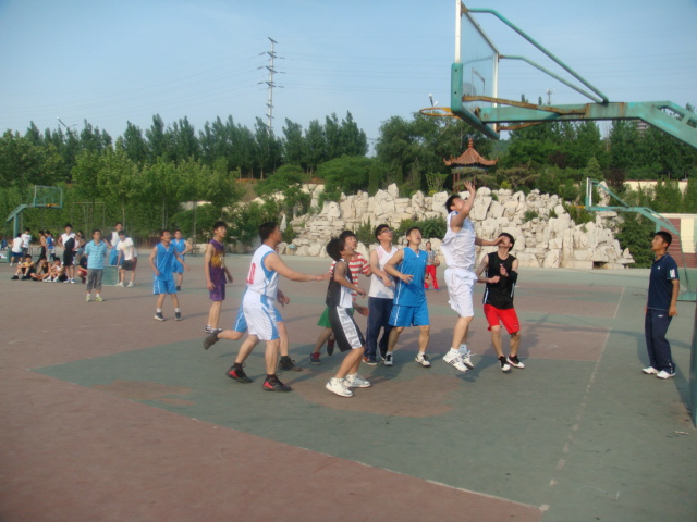 201205091947003892.jpg