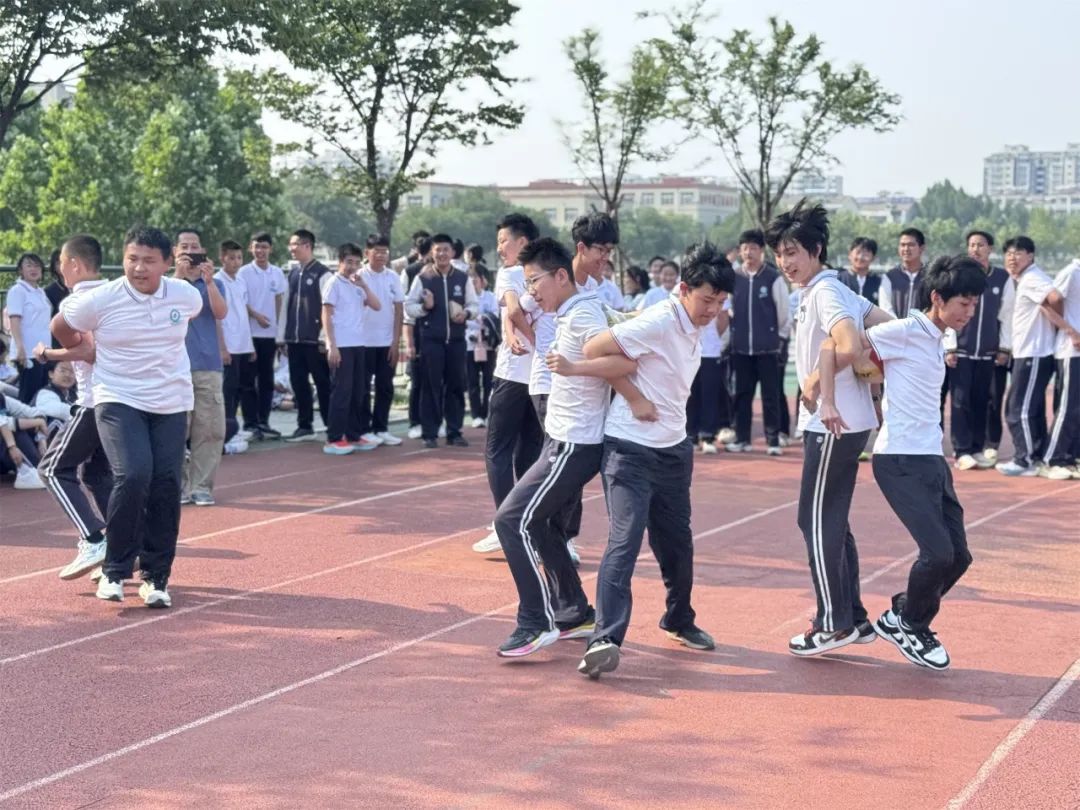阳光赛场 携手奋进——昌乐一中初中部初二年级阳光社团体育比赛圆满结束