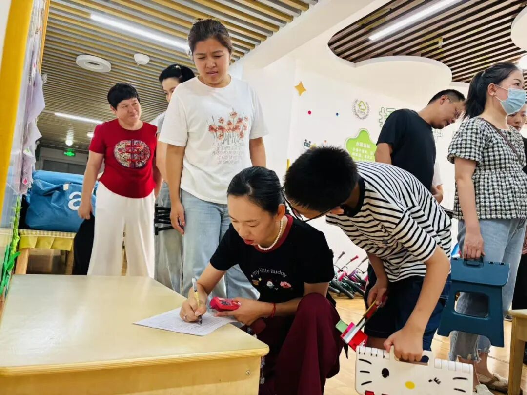 在时光里守护梦想花开--昌乐一中幼儿园家长课程